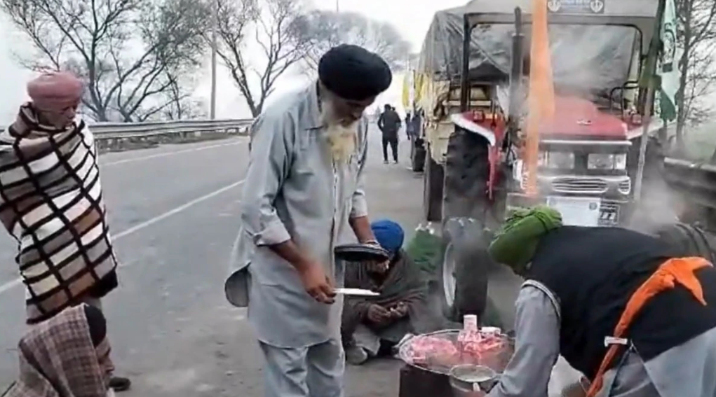 Forces at the Khanauri - Haryana-Punjab border are on stand-by on the third day of the farmers' protest today. Nails on the roads have been removed by the farmers. However, they are staying in the camps on the border.